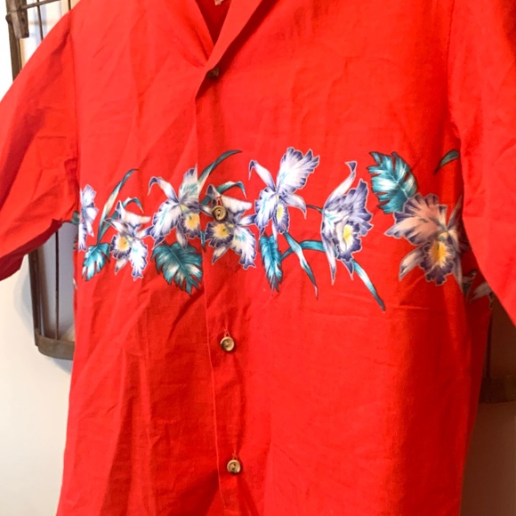 Malihini Hawaii Red Button Down Shirt - Picture 3 of 5